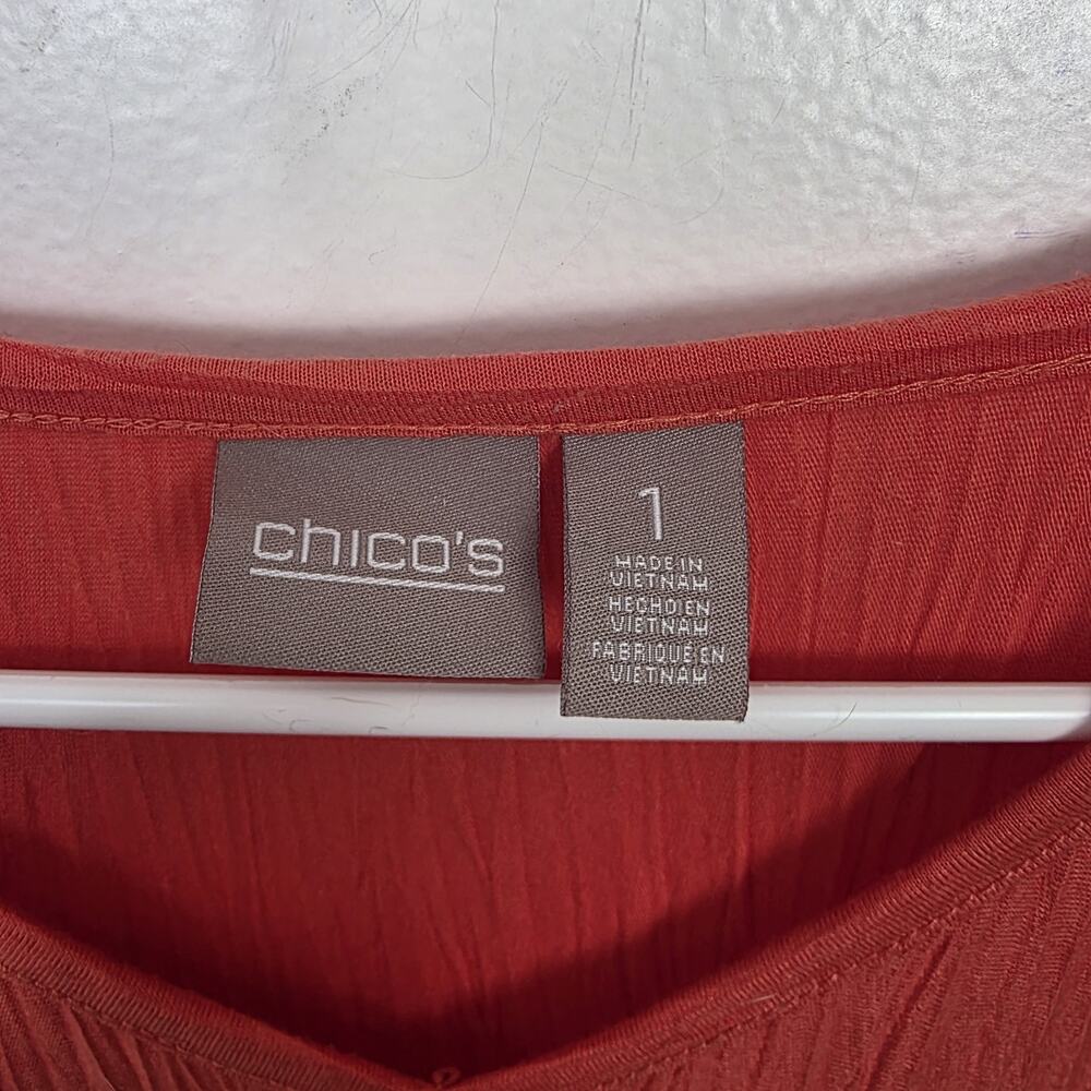 Chico's Orange V-Neck Lightweight Crinkle Short Sleeve Classic‎ Shirt Size 8 - Picture 2 of 7